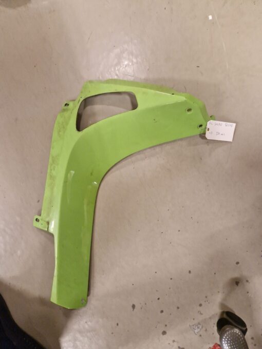 Plastdetalj Höger SnoPro 800HO -11